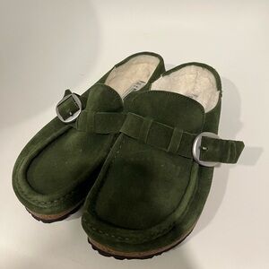 Birkenstock loafer like new, green color